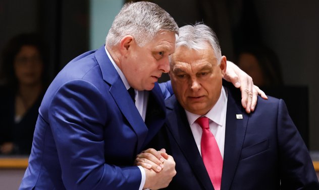 Белият дом шумно мобилизира крайната десница по света