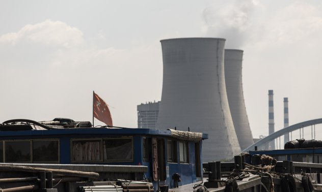 Бумът на чисти енергийни източници в Китай подхранва експанзията на въглищата