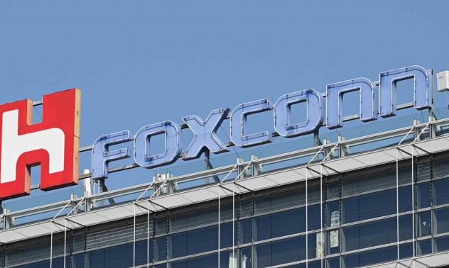 Партньорът на Apple Foxconn създава автомобилно предприятие