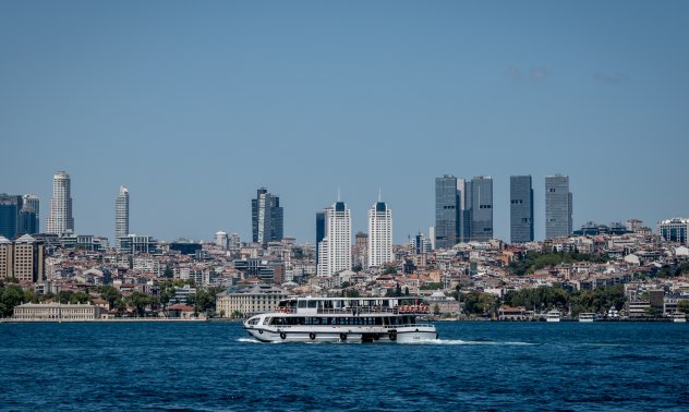 Банките в ОАЕ отварят врати към Турция с многомилионни заеми