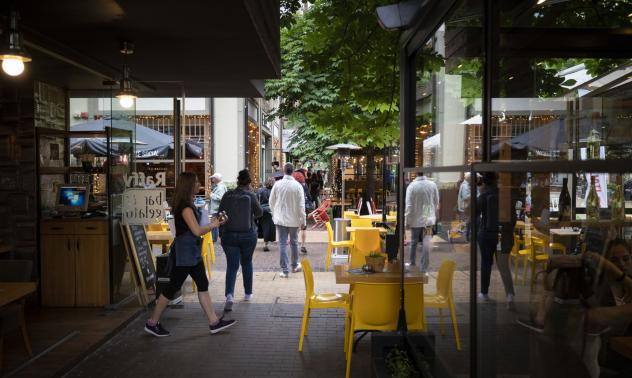 От днес влиза в сила частично разхлабване на противоепидемичните мерки в България