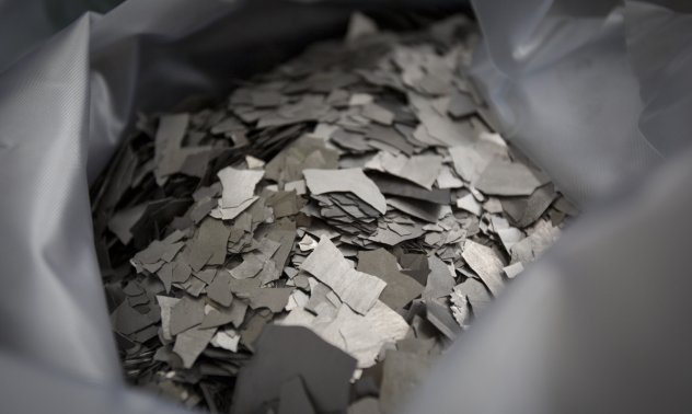 Китай затяга контрола върху редкоземните елементи преди срещата Си - Тръмп