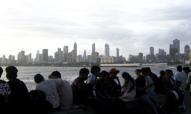 Индия преминава прегледа на борбата с изпирането на пари въпреки опасенията