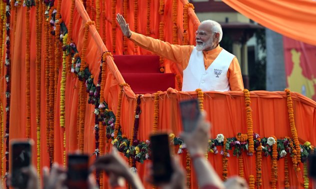 Моди печели убедителна победа на изборите в Индия, показват екзитполове