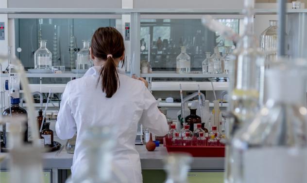 Корекция в реимбурсирането на лекарства за социално значими болести предлагат икономисти