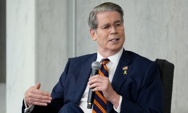 Светът ще се отдели от Китай, ако има контрол върху износа, предупредиха САЩ