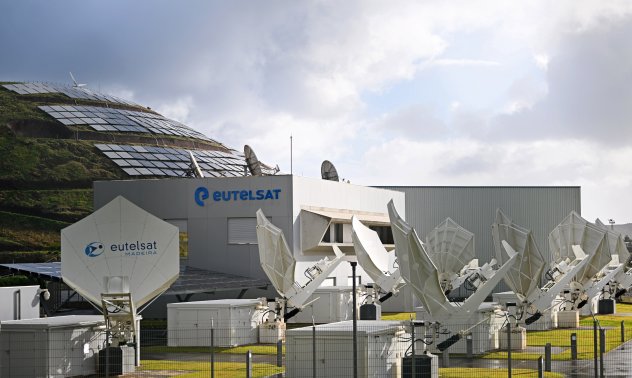 Спекуланти или държавна подкрепа: може ли да продължи ралито от 300% на Eutelsat 