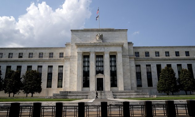 Икономисти очакват бързо и рязко намаляване на лихвите в САЩ 