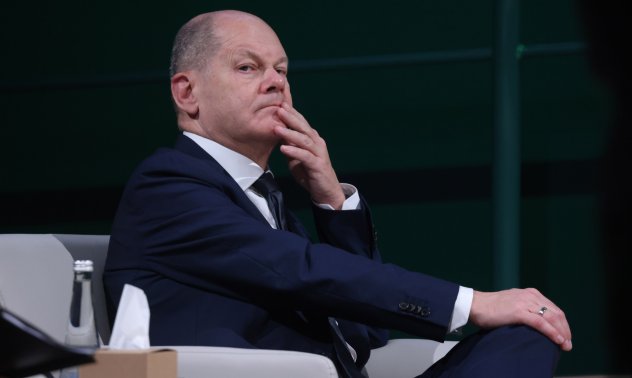 Дневник на германски банкер увеличава главоболията за Олаф Шолц