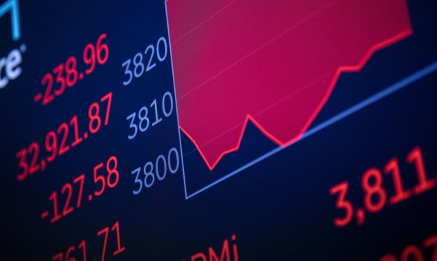 Европейските акции и фючърсите в САЩ отбелязват леки спадове