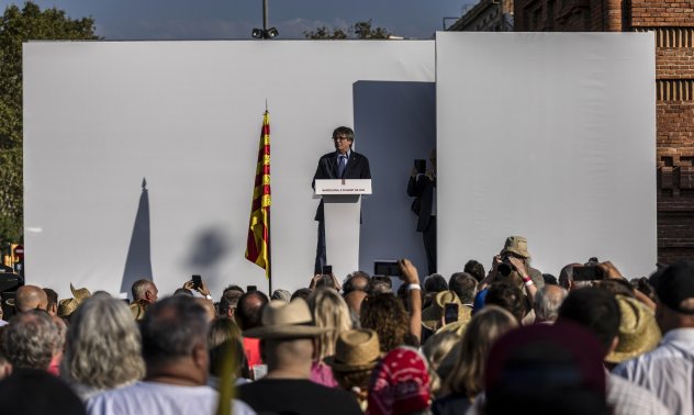 Каталунският сепаратист Пучдемон се върна в Каталуния въпреки заповедта за арест