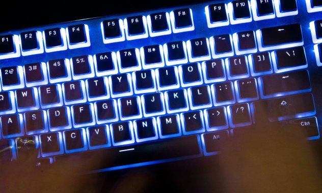 Операторът на "BreachForums" в тъмната мрежа е обвинен в компютърно престъпление