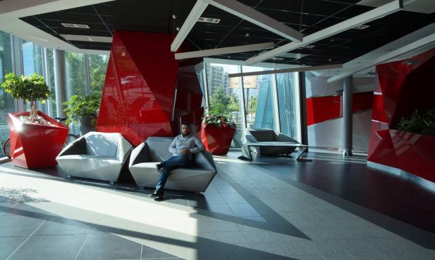 VIB представя българина, създал световно известна платформа за по-ефективно използване на социалните медии -  Ивайло Христов