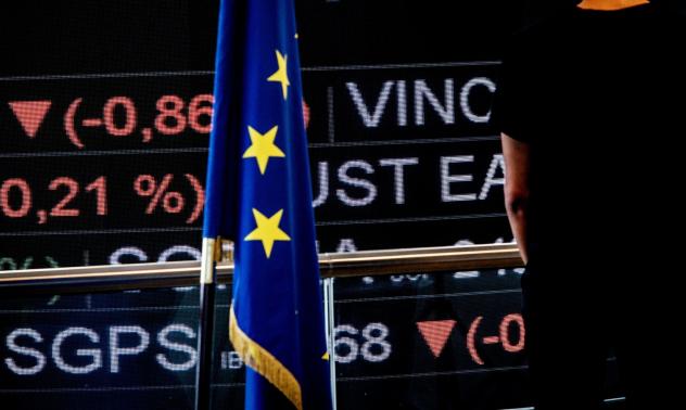 Разпродажбите в технологичния сектор се пренасят и на европейските борси