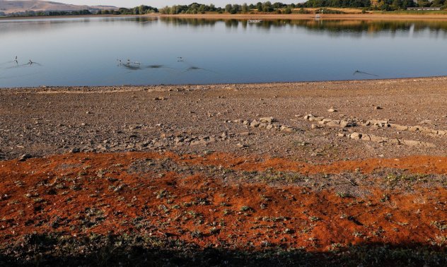 Англия официално обяви суша насред рекордните горещини