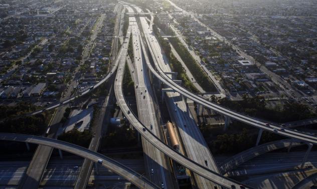Пикът на традиционните автомобили може да е отминал преди години