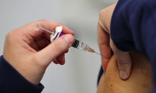 Завръщането на грипа през зимата ще определи хода на пандемията