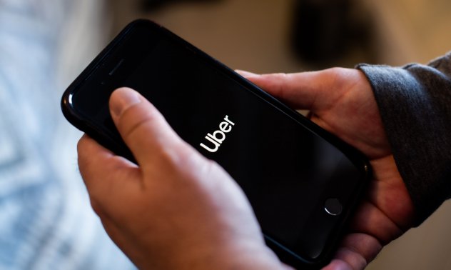 Uber губи битка за правата на водачите в Нидерландия, а Брюксел ги иска за таксиметрови шофьори 