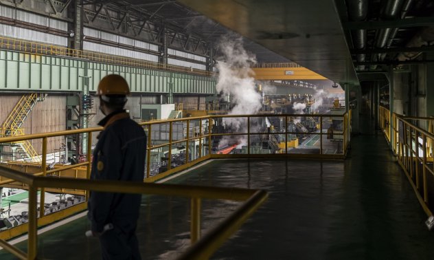 Промишлените печалби в Китай намаляват през 2023 г., а търсенето остава слабо