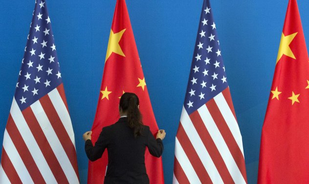 Големият скок на долара среща стена от съмнения на пазара на опции