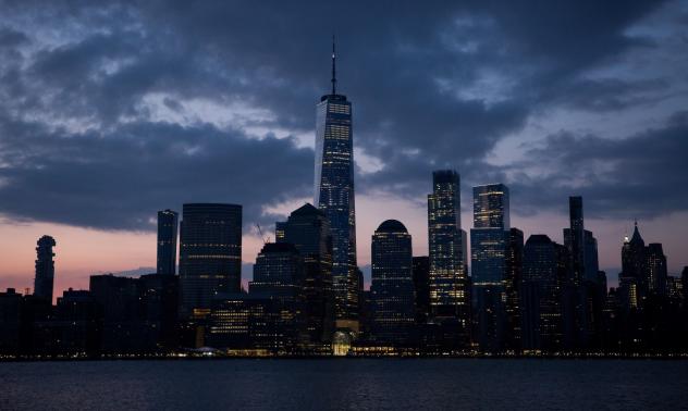 Богатите се оплакват от таксите за управление на богатството