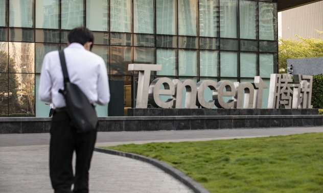 Tencent се срина, след като китайска медия нарече ​​онлайн игрите „душевен опиум“