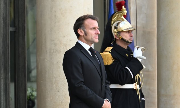 Защо политиката във Франция е в криза: какво означава това за икономиката