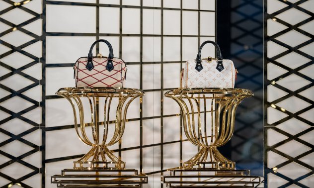 Отливът на китайски купувачи изтри $200 млрд. от компаниите за луксозни стоки