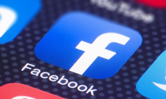Facebook закрива профилите на антиваксърите 