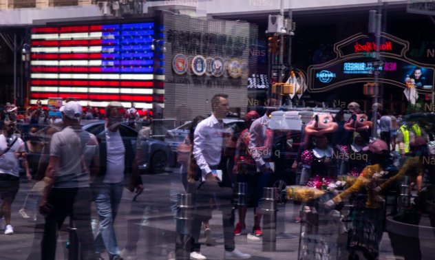 Изчерпаните спестявания на американците може все пак да тласнат страната към рецесия