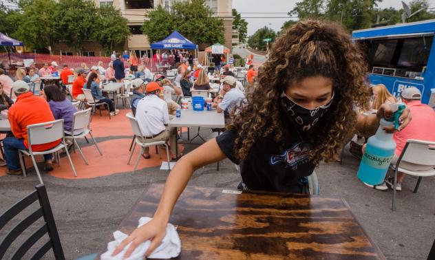 Заявленията за безработица в САЩ се разминаха с очакванията за понижение 