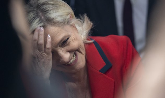 Революцията на Еманюел Макрон заскърца и спря