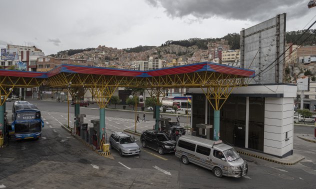 Времето спря да тече обратно с края на левия режим в Боливия