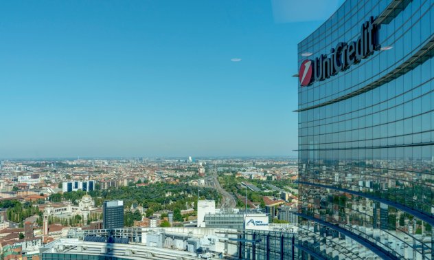 Данък свръхпечалба върху италианските банки изплаши пазарите