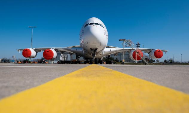 Lufthansa: Airbus A380 няма да се върне в небето поне две години