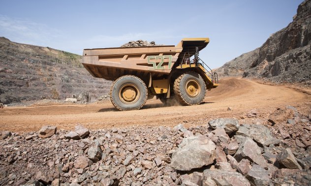 Хунтата в Мали конфискува над тон злато от канадския концесионер