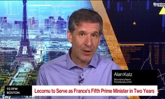 Франция започва да учи нови начини на правене на политика