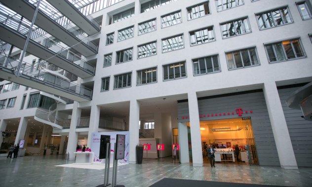 Дяловите инвеститори избират рискови залози срещу стагфлацията 