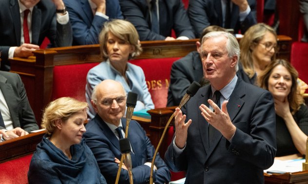 Френската драма приближава 2025 г. с притеснения за бюджетния дефицит и дълга