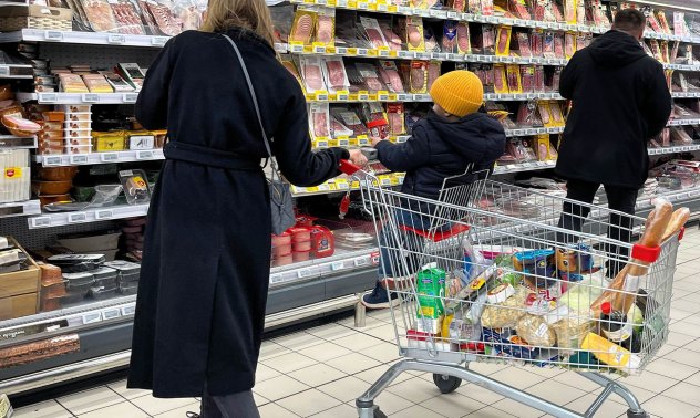 Руските потребители не вярват на Москва, че икономиката е наред