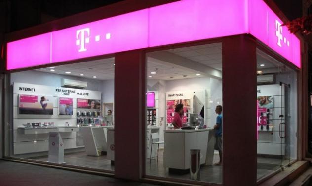 Спас Русев и Елвин Гури придобиват Telekom Albania