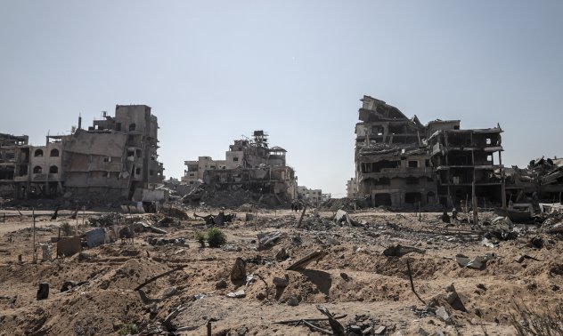 Израел застрашава примирието с нови удари в Газа