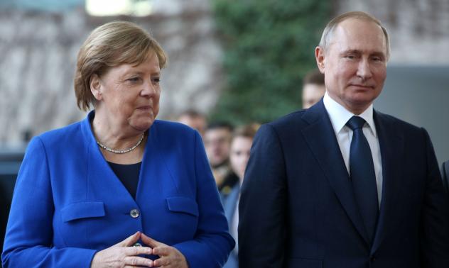 Тръмп подкопава усилията на Меркел да се противопостави на Путин