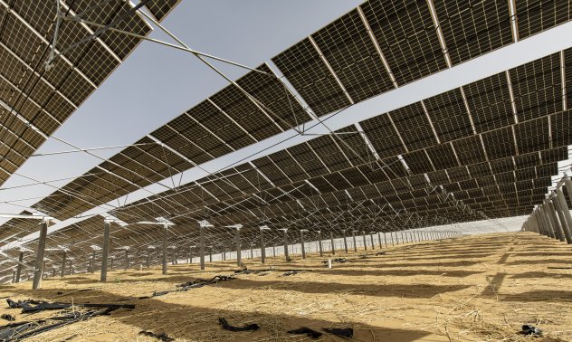 Бързият растеж на слънчевите панели в Китай се забавя заради проблеми в мрежата