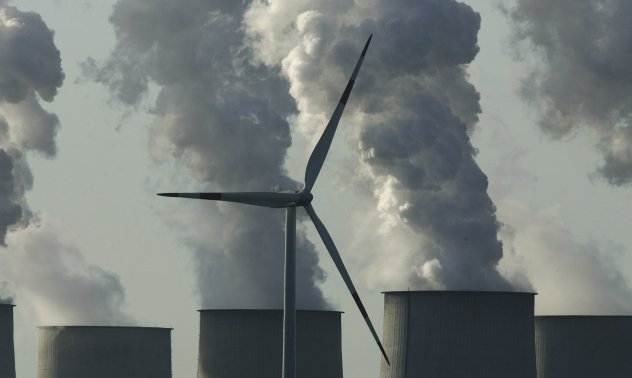 Петролните гиганти тъгуват по финансовата дисциплина, наложена от ESG