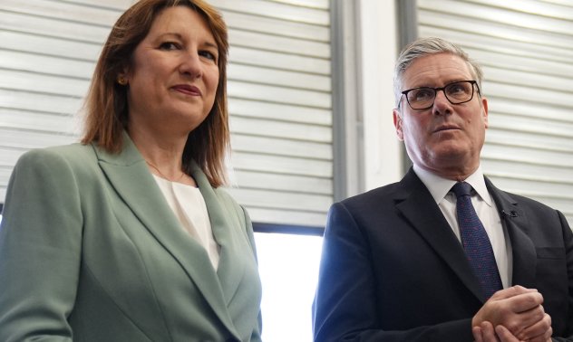 Великобритания все още живее на милостта на пазара на облигации