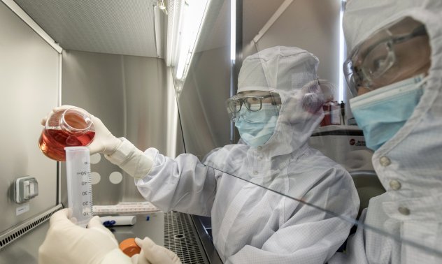 Фармацевтичните гиганти търсят иновации сред лекарствата в Китай