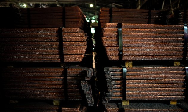 Търговците на мед се втурват към Хавай, за да си осигурят безмитен внос