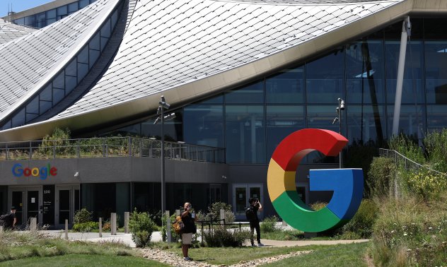 Антимонополните органи на САЩ  и ЕС трябва да координират разделянето на Google