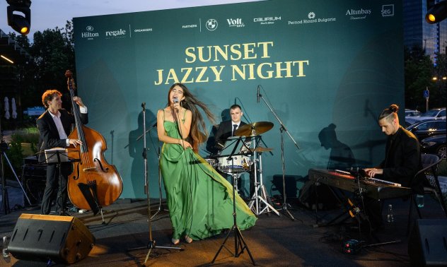 Хилтън София превръща коктейл бара си Regale в лятна джаз сцена